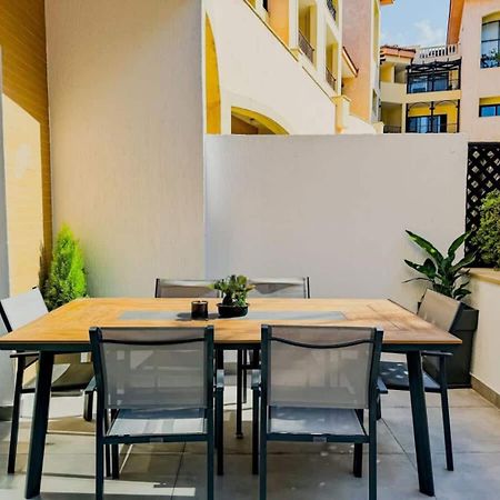 Queens Gardens Paradise Vip, Pool, Mall, Sea Paphos Exterior foto